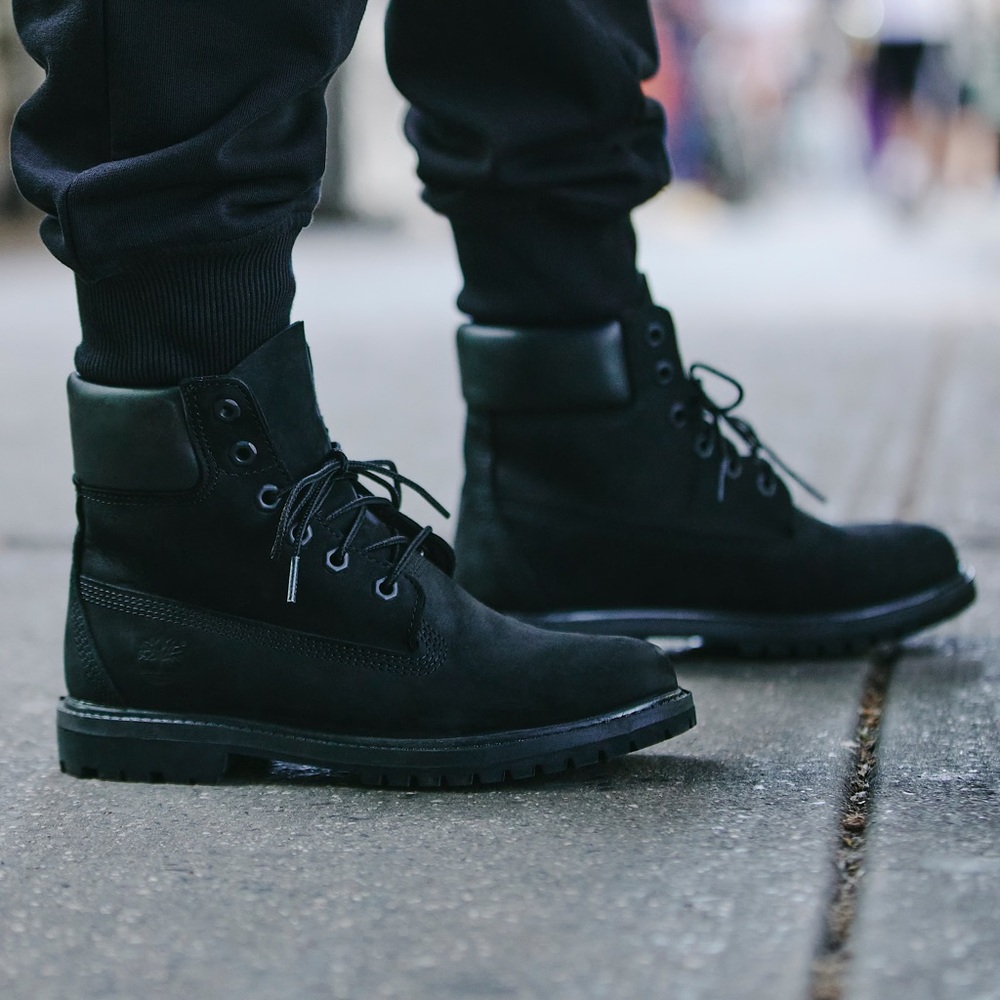 Timberland 19039 6" Padded-M Boots in Black men’s Sz: 7.5